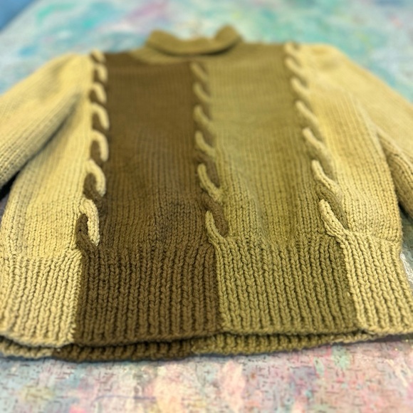 Vintage Olive Sweater - Picture 2 of 8